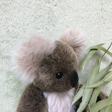Load image into Gallery viewer, Kobe - koala making kit
