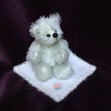 Load image into Gallery viewer, Precious  - Hand made collectable bear

