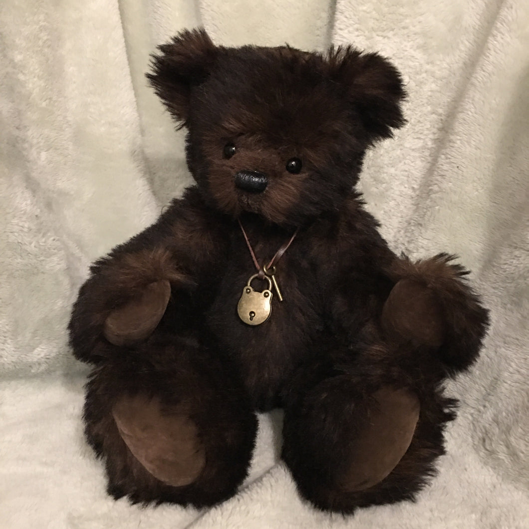 Brewster - Hand made collectable bear
