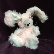 Load image into Gallery viewer, Sweetpea - Hand made collectable bunny
