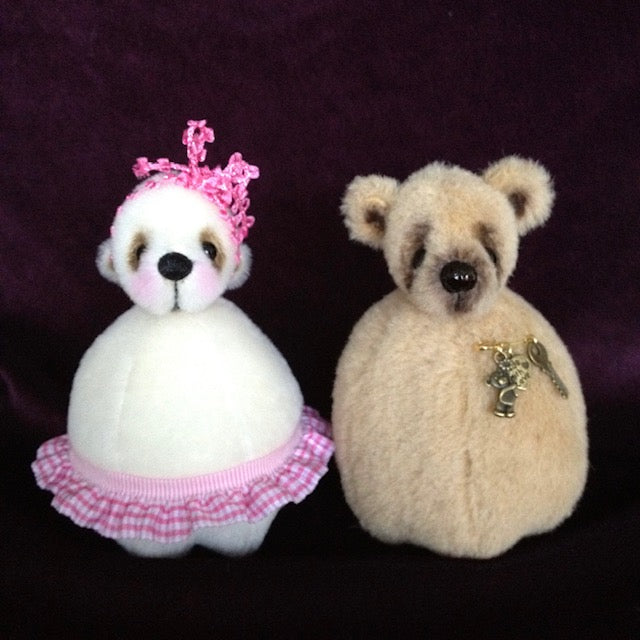Polly and Pepi Pincushion - bear making pattern